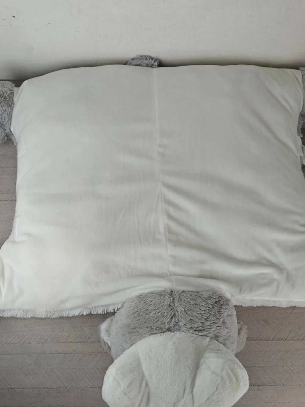 Kellytoy Pillow Chums Large Bulldog Plush Toy Pillow Combo Gray/White 32